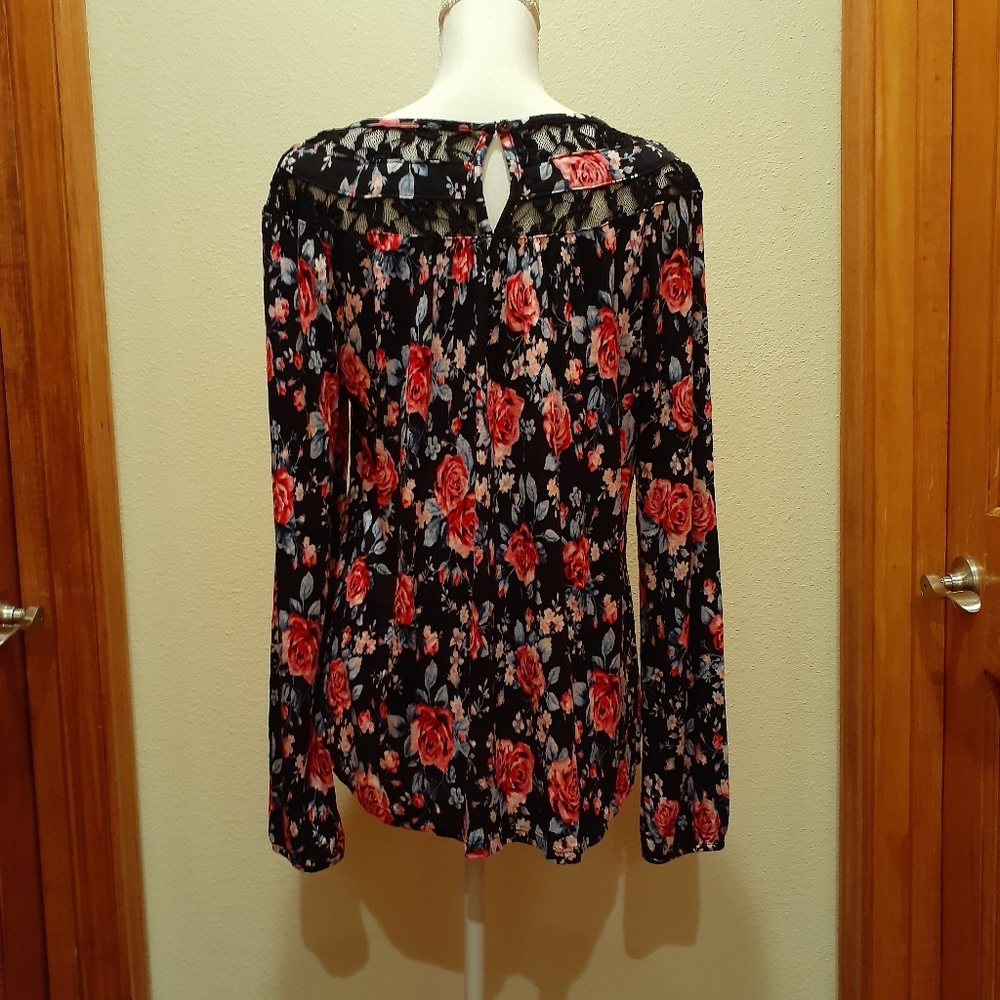 Floral Blouse - Picture 2 of 5